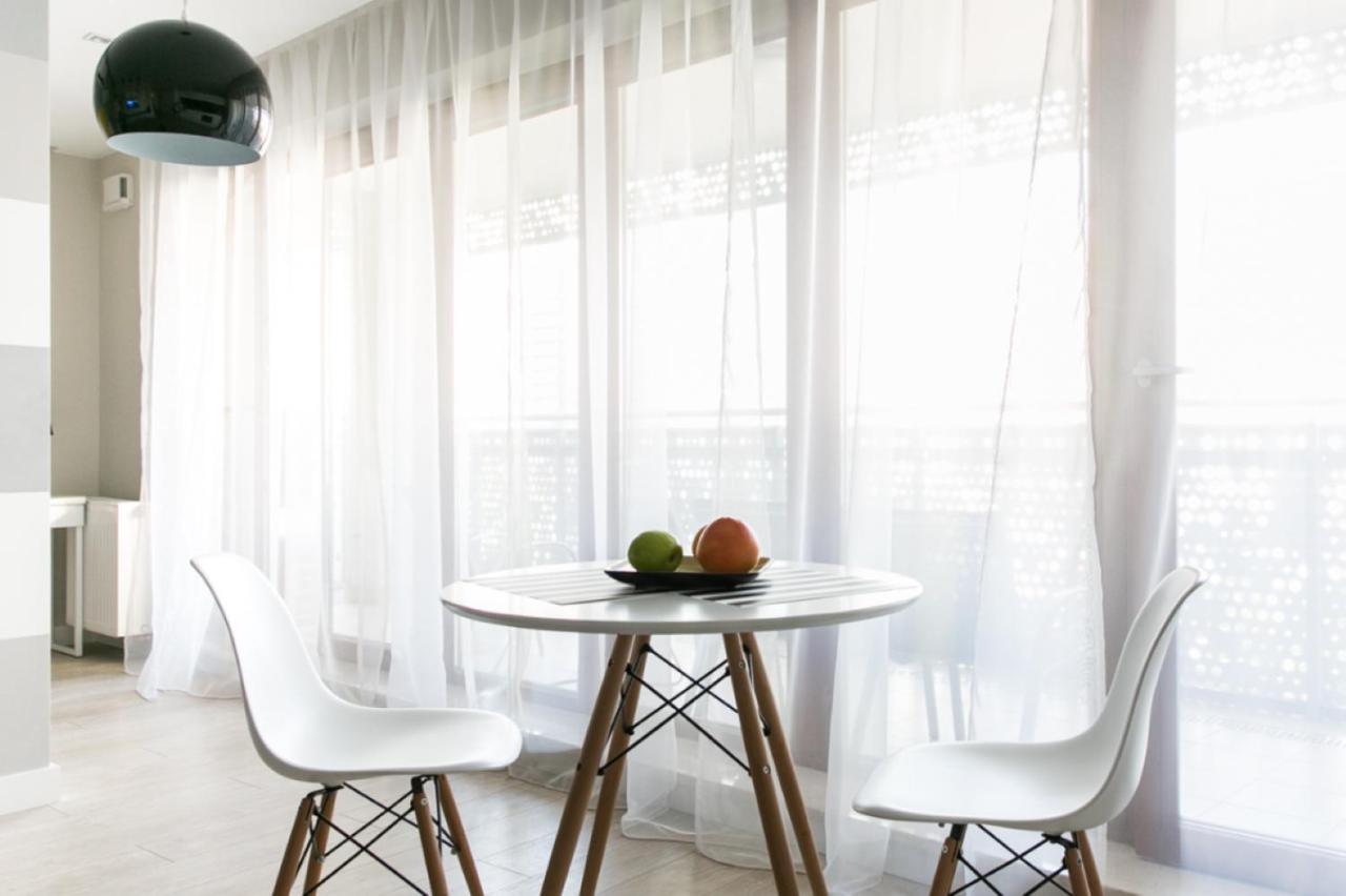 Wronia Apartments Варшава Екстер'єр фото