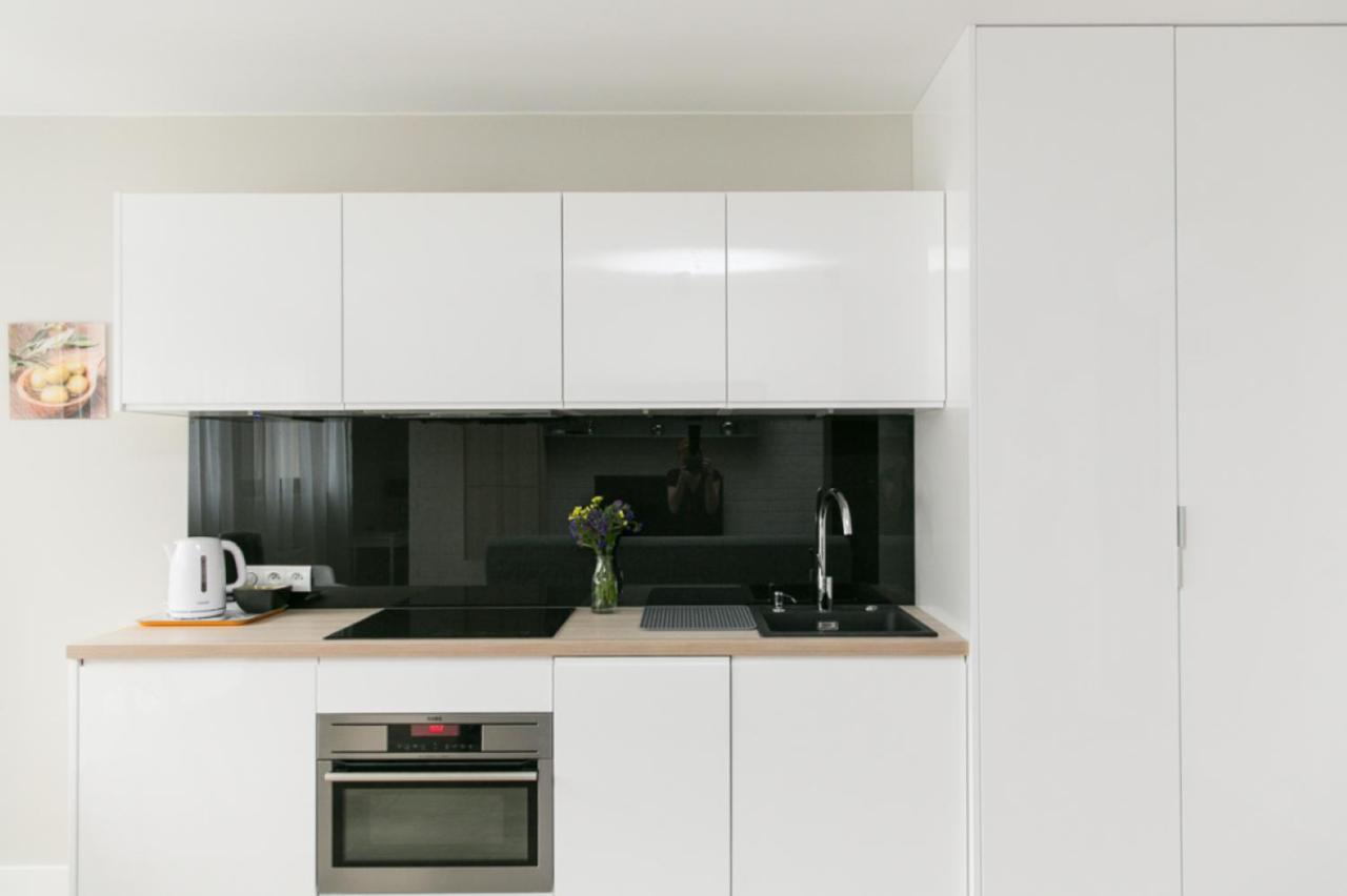 Wronia Apartments Варшава Екстер'єр фото